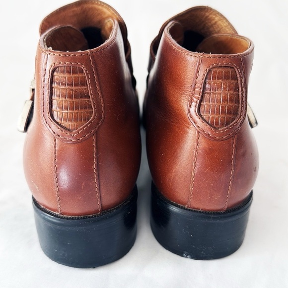 ARIAT Cognac Leather Ankle Boots With Western Buckle Size 8.5 - Picture 4 of 8